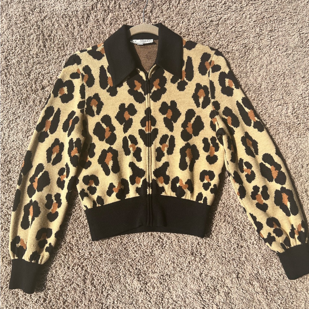 St John Vintage Leopard Print Knit Zip Up Sweater.  Size P. Like New Condition